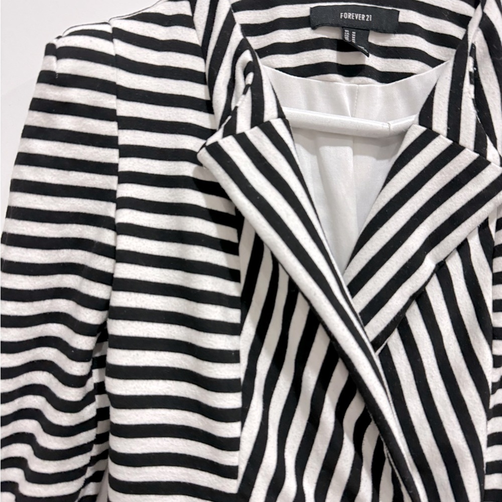 Forever 21-Striped Blazer for women size M